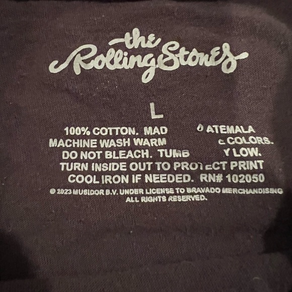 Rolling Stones Black T-Shirt with Red Logo, size large women’s concert, EUC - Picture 4 of 6
